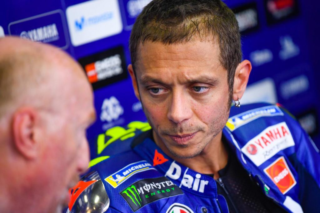 ไม่ไหวแล้ว!! “รอสซี่” กระตุ้น “ยามาฮ่า” พัฒนาเทียบเท่า “ฮอนด้า-ดูคาติ”