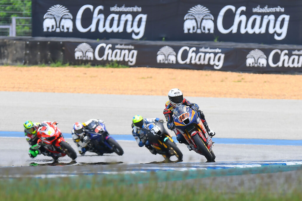 “ฐิติพงศ์-รัฐพงษ์” คว้าโพลสองเรซติด OR BRIC Superbike ลุ้นหนักสนาม 2 วันอาทิตย์นี้!