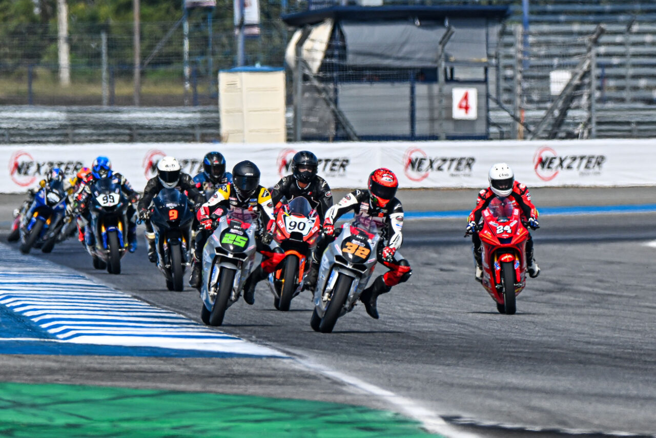 Nexzter BRIC Superbike 2025 ปิดฉากเรซสุดท้ายยิ่งใหญ่ “ธนัช” เข้าวินส่งท้าย “อภิวัฒน์-นธีธาร-ต่อศักดิ์” คว้าแชมป์ประจำปี