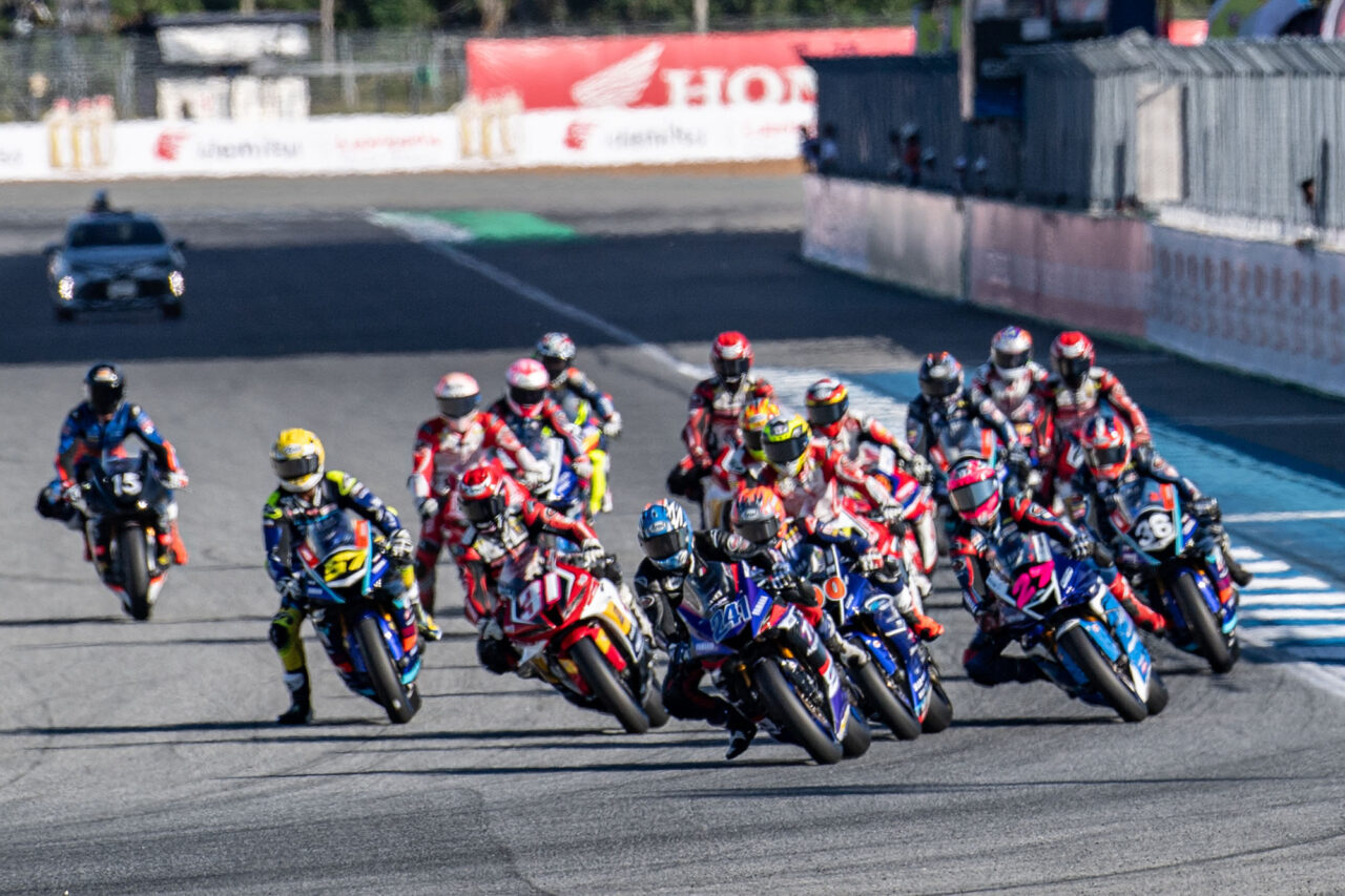 เจาะลึกศึก Asia Road Racing ทัพนักบิดไทยเตรียมปะทะดาวดังทวีป ครั้งแรกกับ “ Pitwalk-รถแห่สุดโจ๊ะ”กระหึ่มแทร็ก